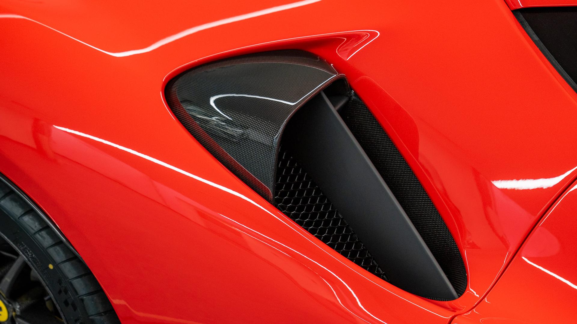 Ferrari SF90 XX Stradale Photo f6f3cba0-c465-4747-8e29-969f018ac1b8.jpg