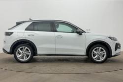 VOLKSWAGEN T-Roc Photo 4