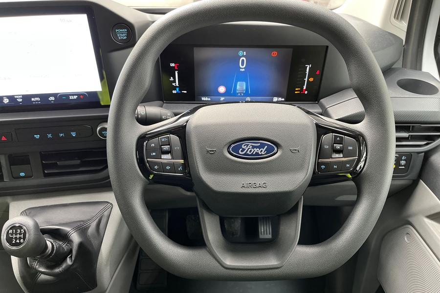 Ford TRANSIT CUSTOM Photo f6f78c80-60b0-4a2a-bf8b-38730a062cdb.jpg