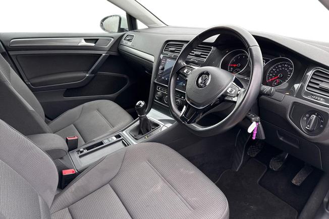 VOLKSWAGEN Golf Photo 8