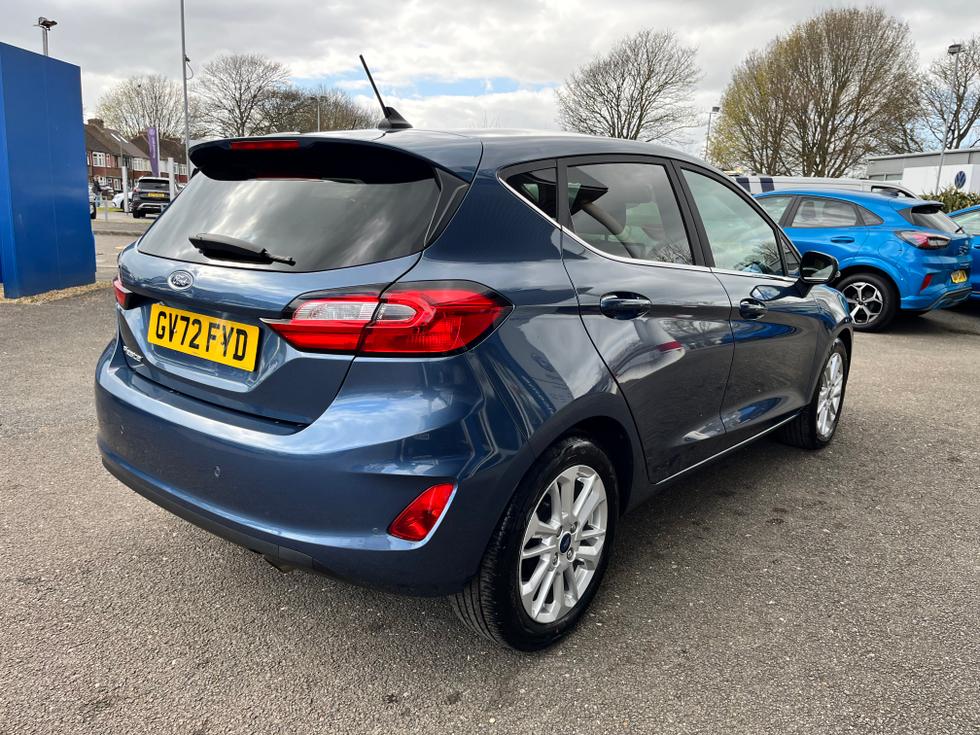 Ford Fiesta Photo f712e631-69a9-43b1-8eba-ee8677ccdc79.jpg