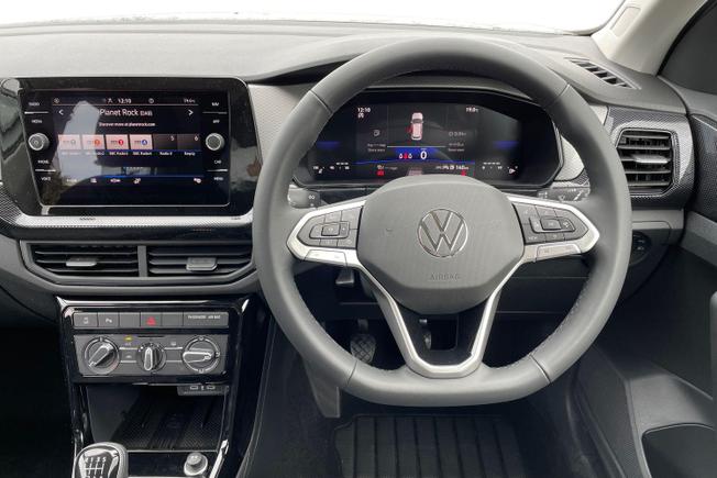 VOLKSWAGEN T-Cross Photo 14