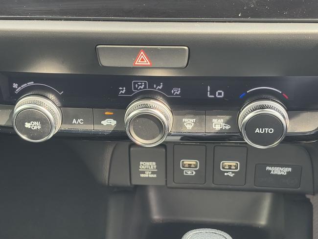 Honda Jazz Photo f71a35d1-dd61-4464-81d7-5c49bcac6a68.jpg