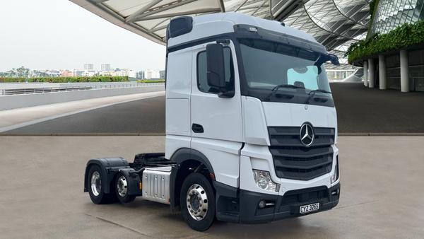 Used 2018 Mercedes-Benz ACTROS 2443LS Streamspace at MBNI