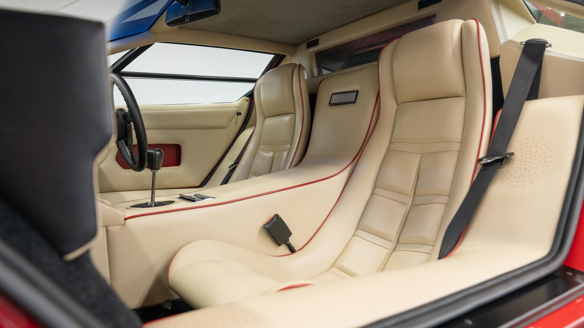 LAMBORGHINI Countach Photo f720e4b7-a4ae-46d8-bc38-469102da403c.jpg