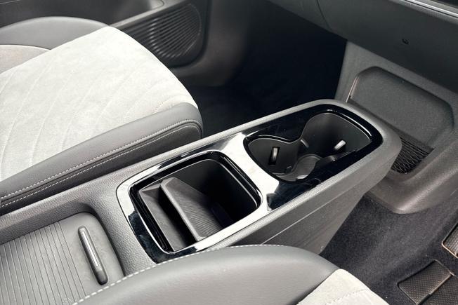 VOLKSWAGEN ID.3 Photo 26
