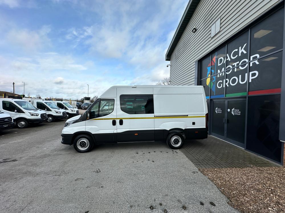 Iveco Daily Photo f7273510-283e-40ab-a554-eac03f675641.jpg