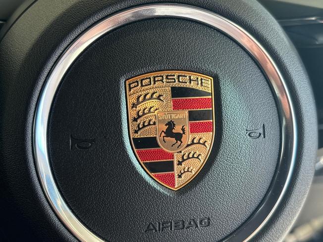 PORSCHE Macan Photo 40