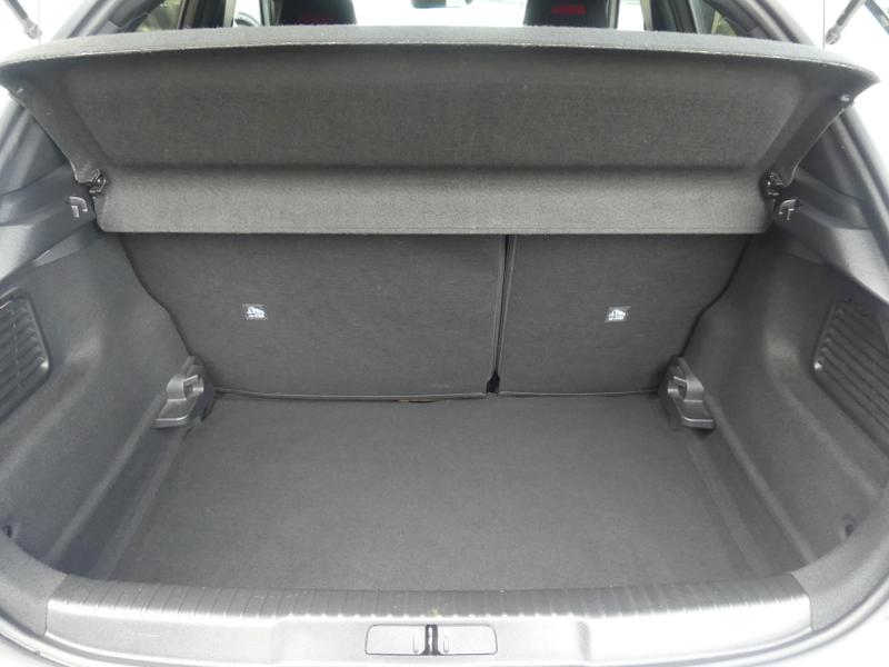 Vauxhall Mokka Photo f73a01f5-5977-4939-b487-c792cdcc06e6.jpg