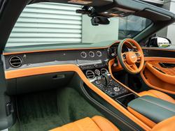 BENTLEY Continental GTC Photo 2