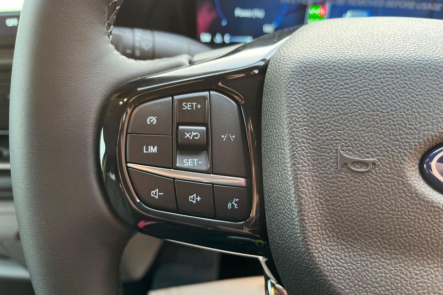 Used Ford TRANSIT CUSTOM LL75RVK 26