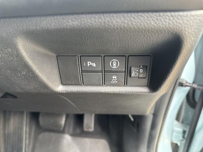 Honda Jazz Photo f7660b82-2c9c-4c99-82df-6236a0383bd1.jpg