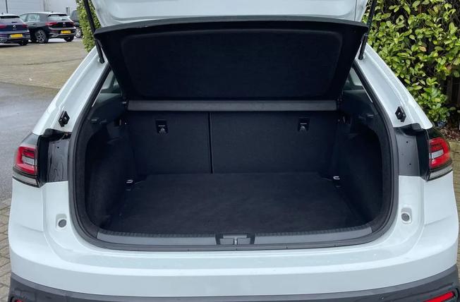 VOLKSWAGEN Taigo Photo 9