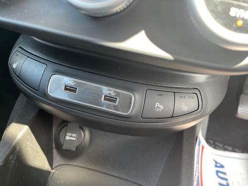 Fiat 500X Photo f76d19af-818d-429c-87b9-99492dea075f.jpeg