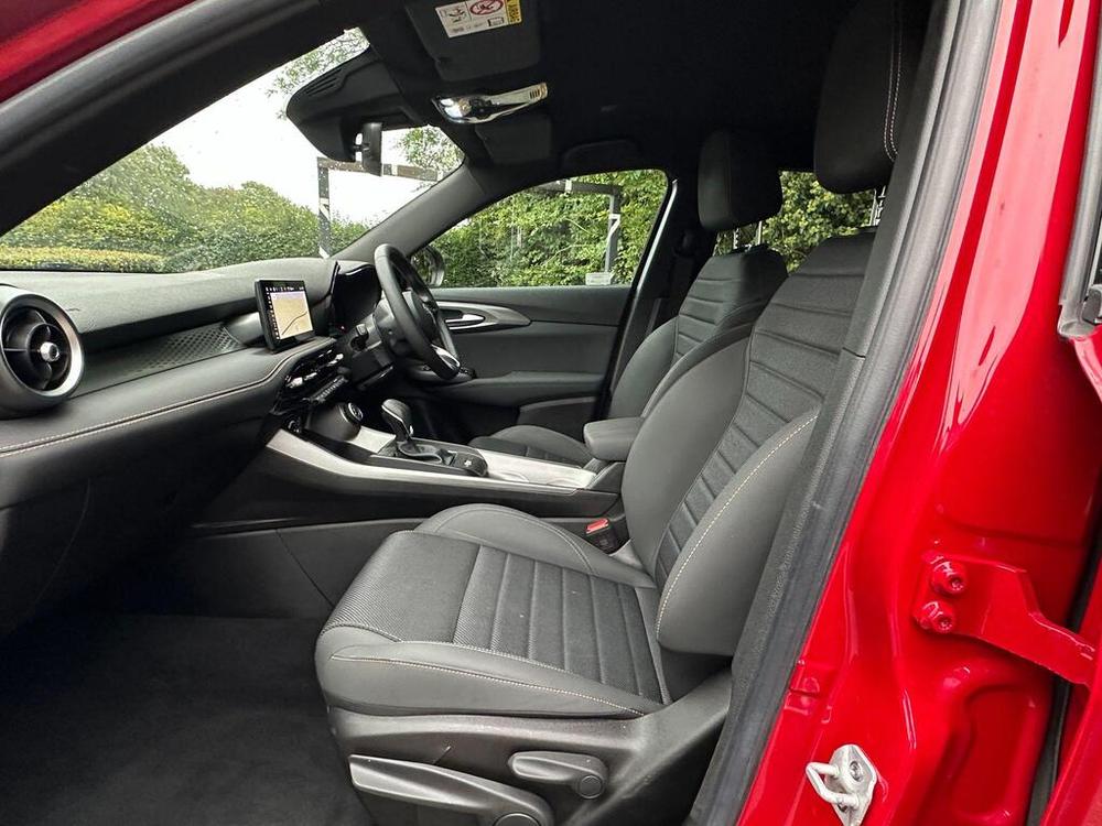 Used Alfa Romeo Tonale FJ73JMV 36