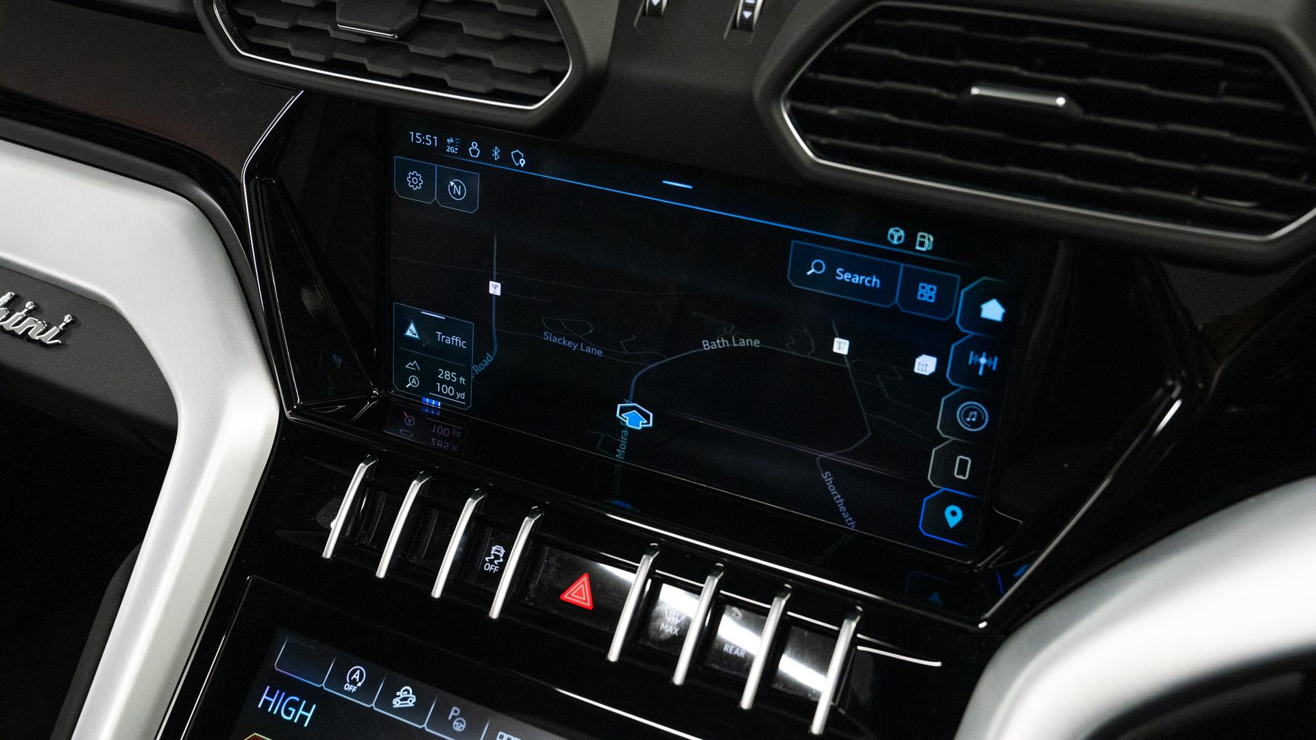 LAMBORGHINI Urus Photo f777b261-8d2a-4657-ac13-0784260e8dd6.jpg