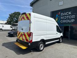 Ford Transit Photo 14
