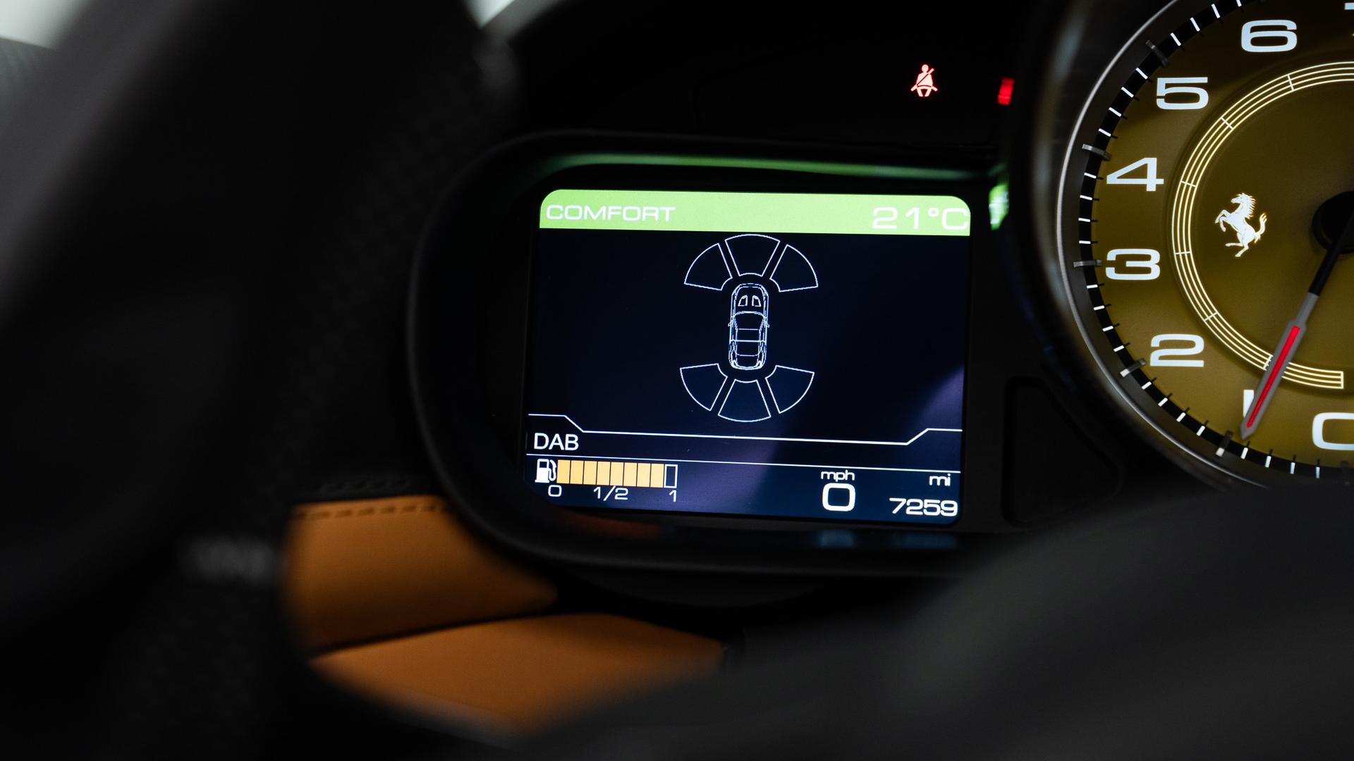 Ferrari California Photo f7956096-52db-49d9-acb5-413676ff8b2a.jpg