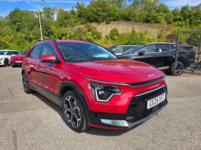 Used 2025 Kia Niro 1.6 GDi HEV 3 Runway Red at Kia Motors UK