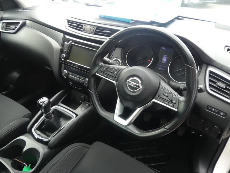 Nissan Qashqai Photo f799d9c1-f41c-435d-bba2-0da91cd62be8.jpg