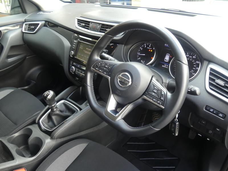 Nissan Qashqai Photo f7b208ef-dee8-4d78-80d1-bd50e2883d28.jpg