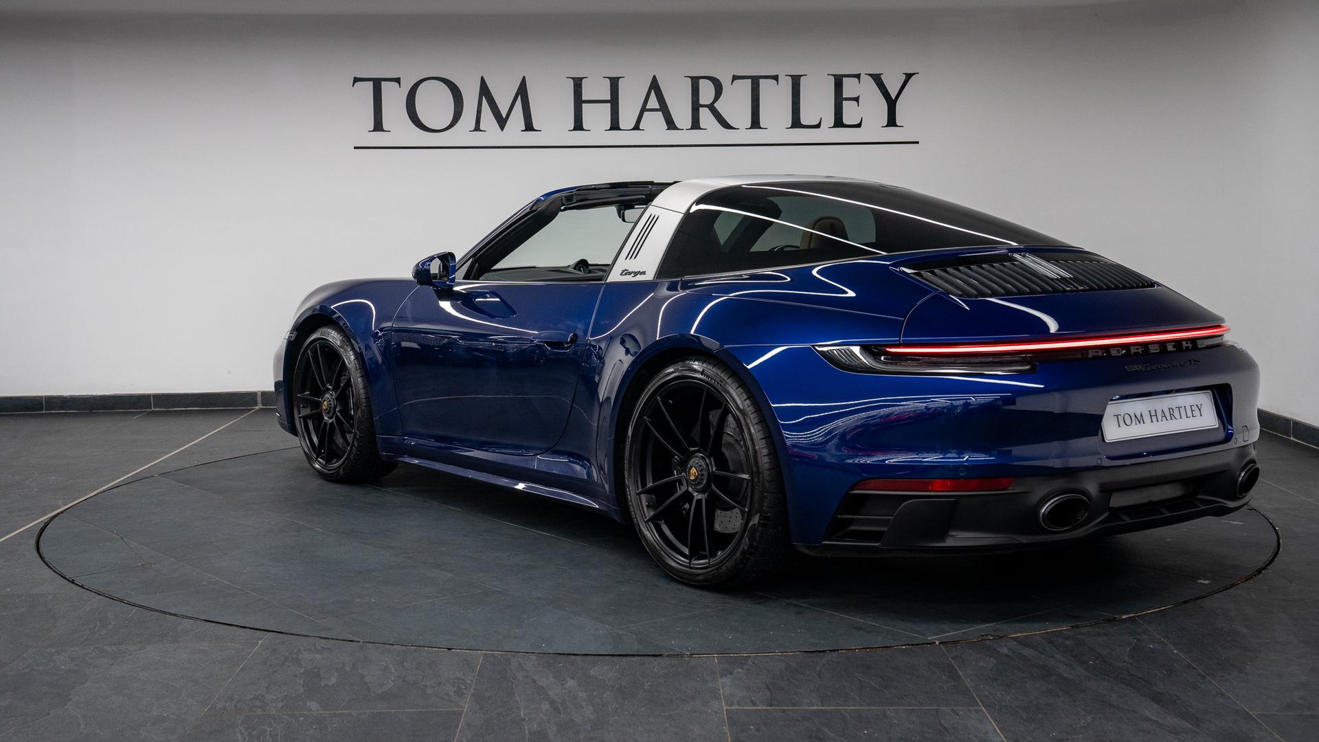Porsche 911 Photo f7c3ca8e-fd8b-40b5-ba23-1b55b5f2d31b.jpg