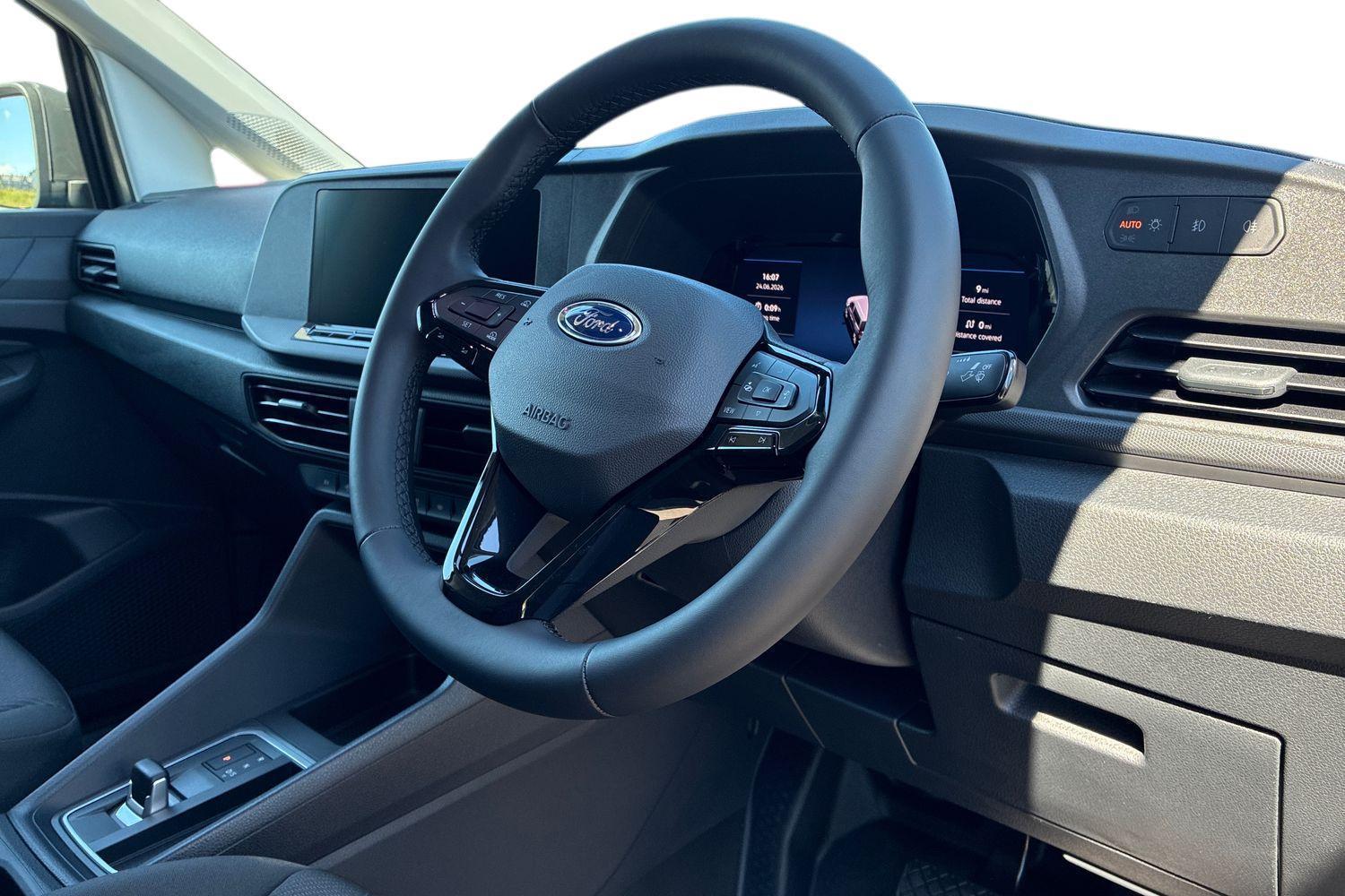 Ford CONNECT Photo 13