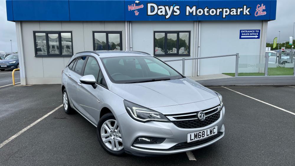 Used 2019 Vauxhall Astra Design 5dr 1.0T ecoTEC 105PS at Day's