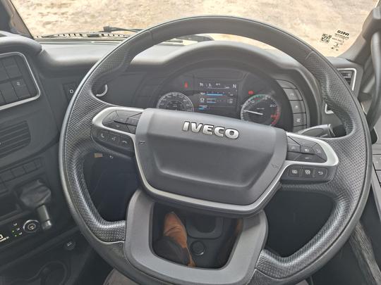 Iveco S-WAY Photo
