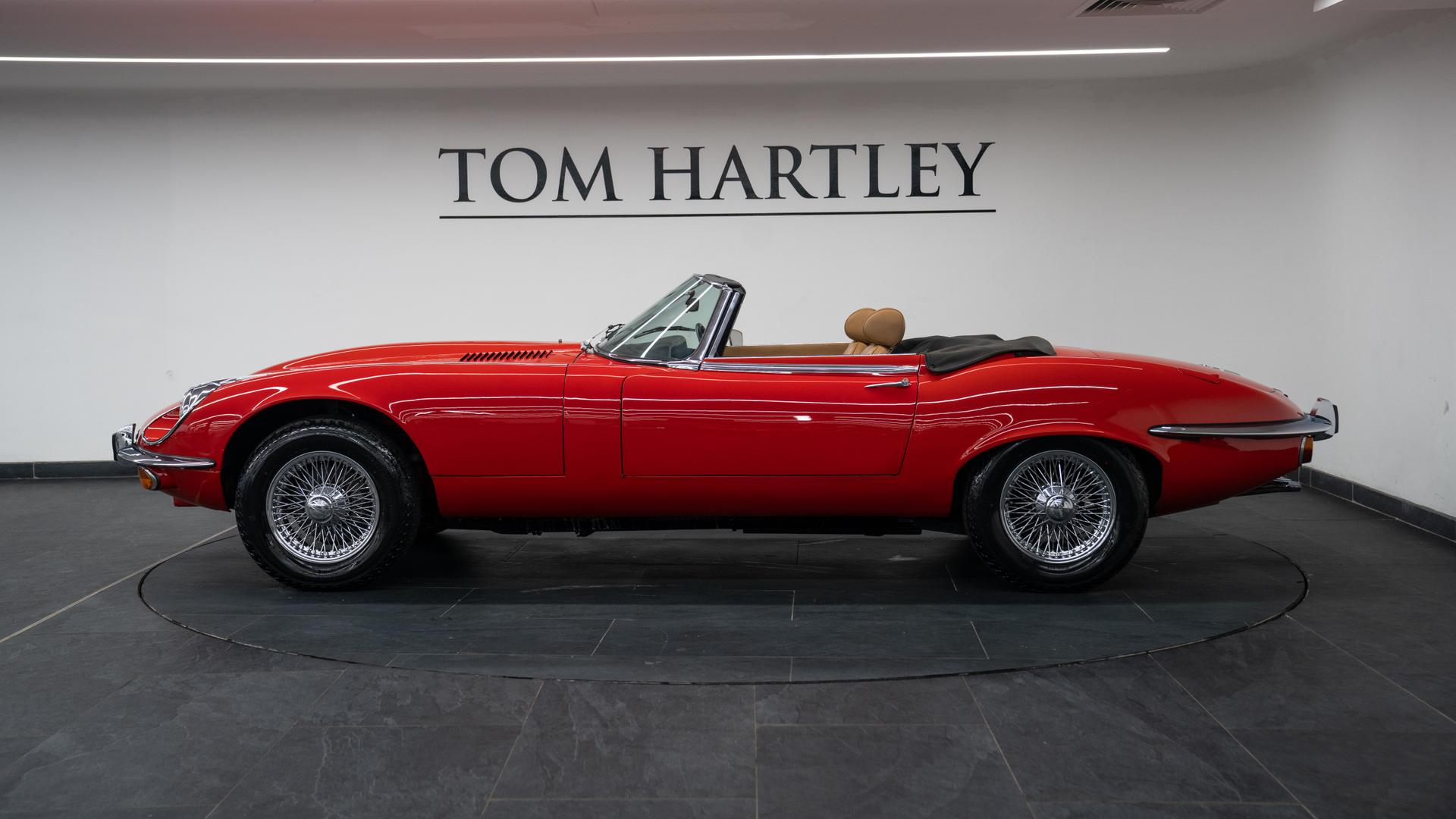 Jaguar E-Type Photo f7de3b86-7329-4f85-8d00-5c9ecf860740.jpg