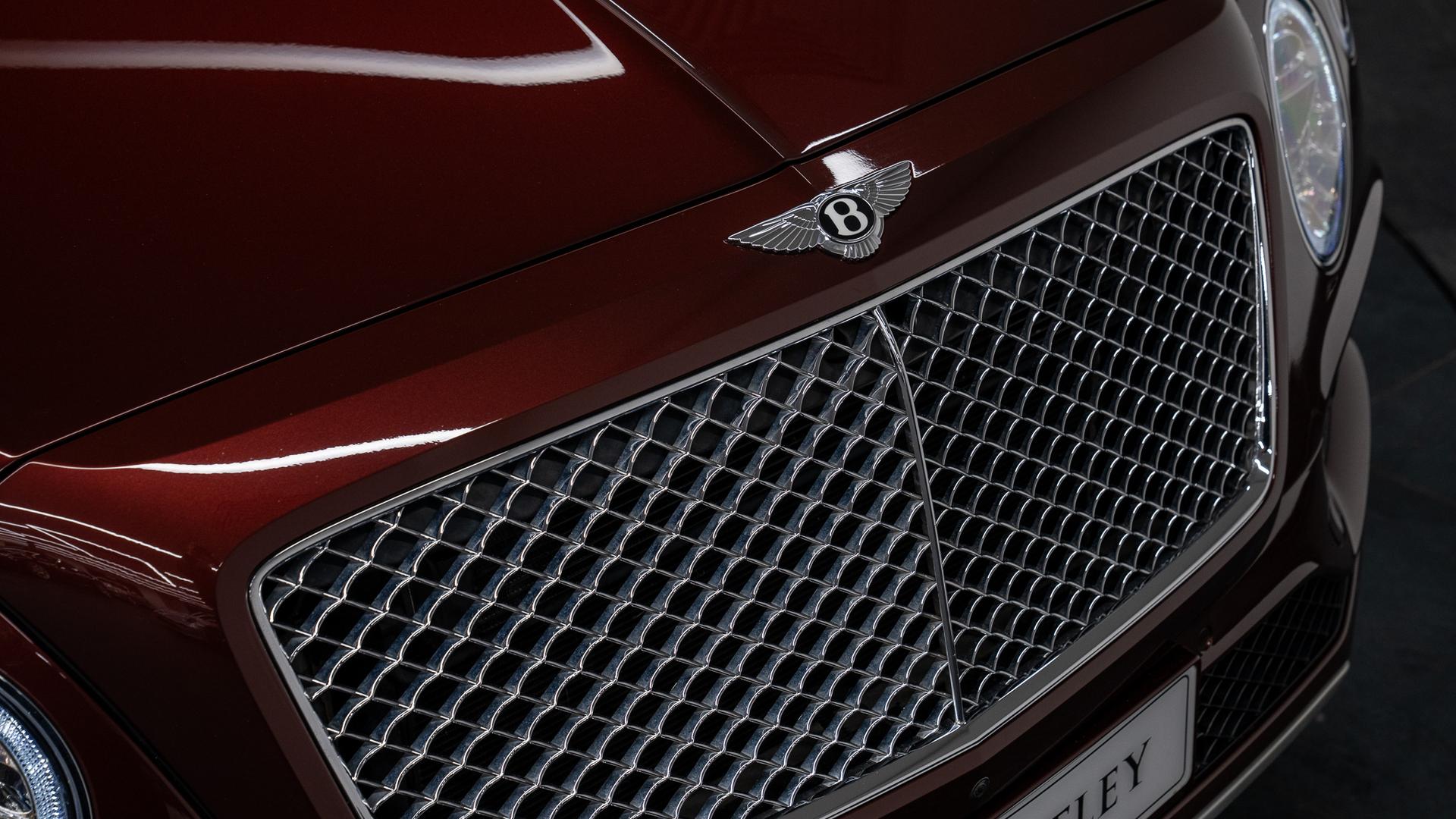 Bentley Bentayga Photo f7e2c4bd-f6bf-4520-b483-1ac42a4ae1e1.jpg