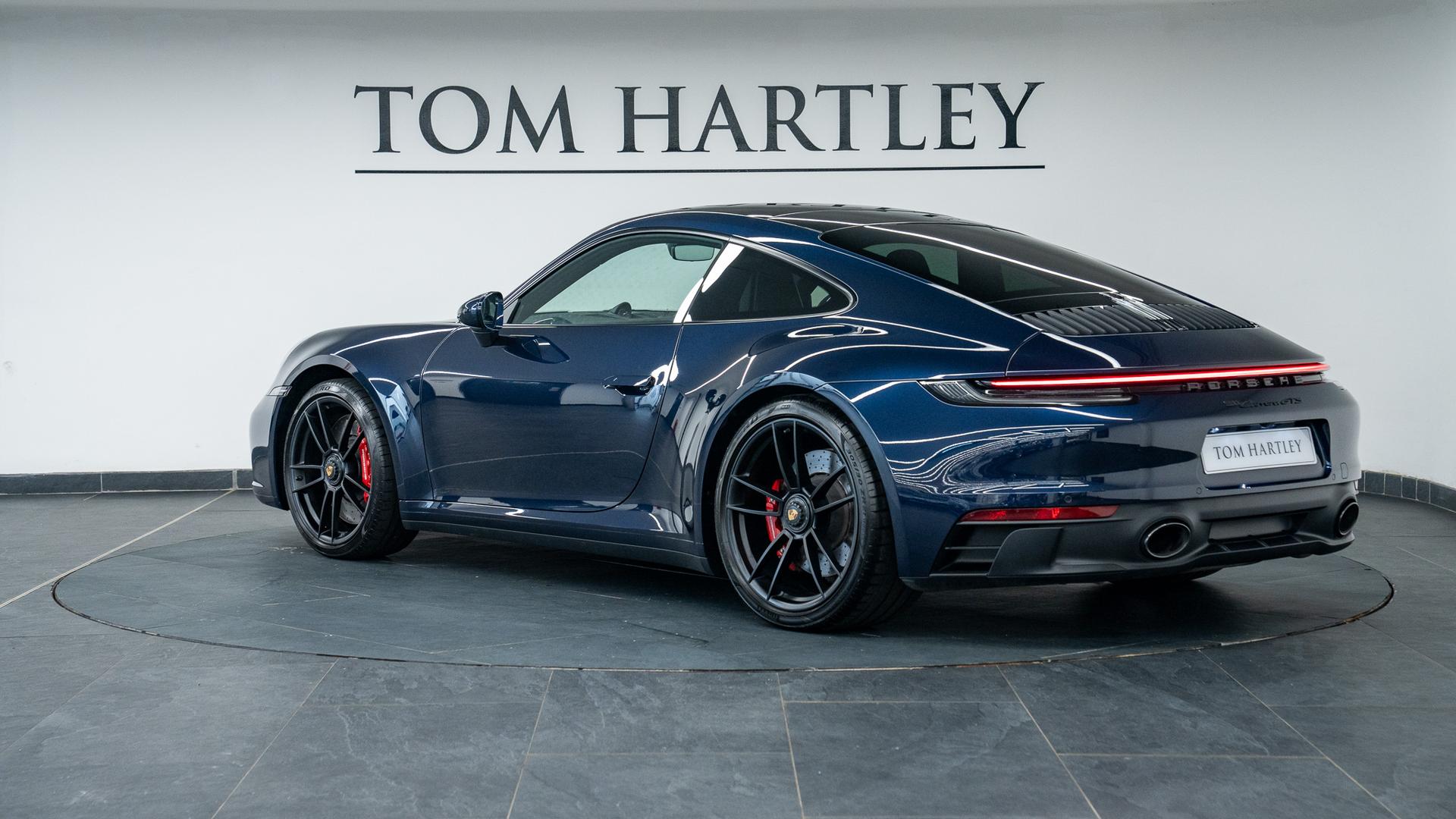 Porsche 911 Photo f7ed3fcb-ce6e-4569-86fd-3b37668676ed.jpg