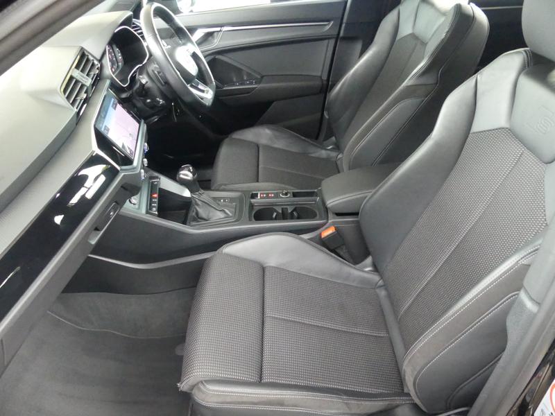 Audi Q3 Photo f80043f5-d7ae-4cfa-a69d-83dc98627591.jpg
