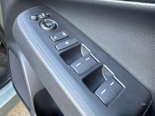 Honda HR-V Photo f80595ff-05b1-4c48-83e3-83ce0c1e94c8.jpg