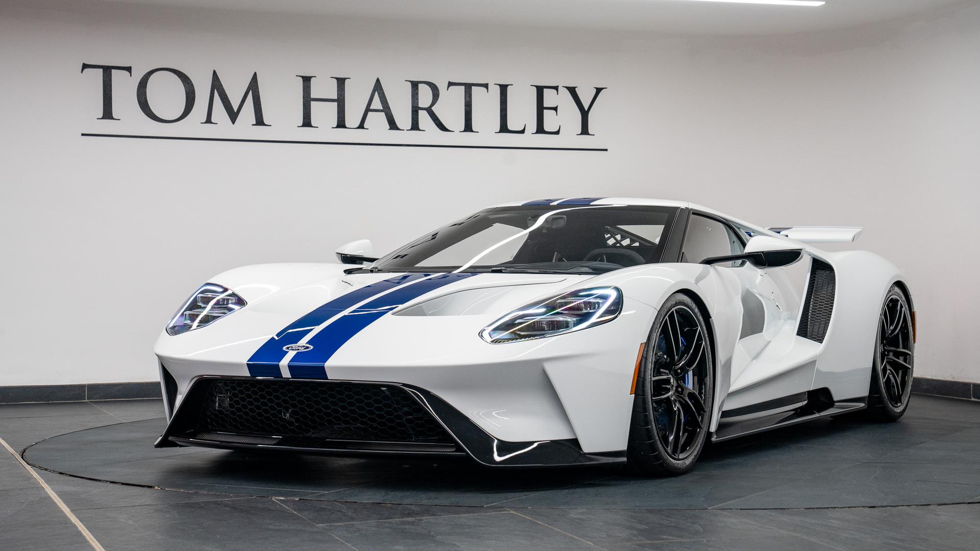 Ford GT Photo f805a214-8fe3-4b88-b75f-2f9ac76e46b9.jpg