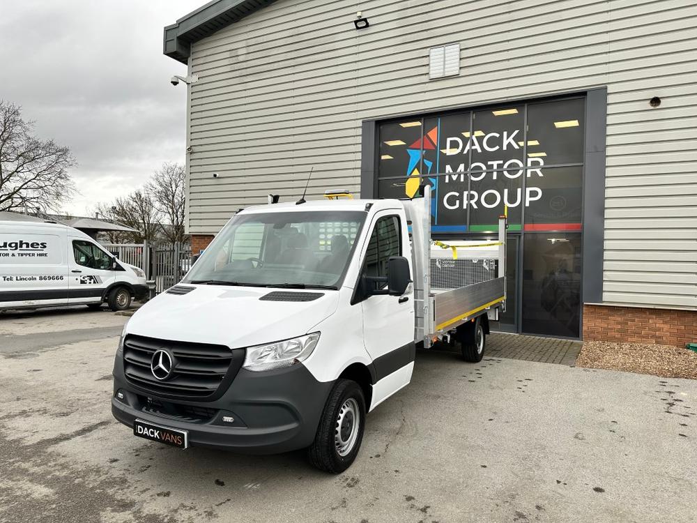 Mercedes-Benz Sprinter Photo f81307f1-13f6-4297-af3e-6fca70e61cc5.jpg