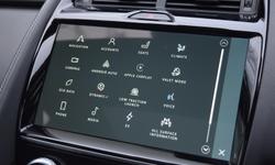 Jaguar E-PACE Photo 20