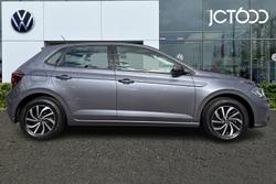 VOLKSWAGEN Polo Photo 4