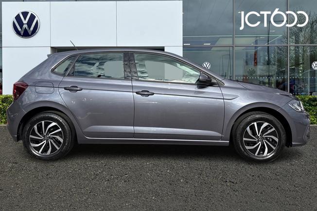 VOLKSWAGEN Polo Photo 4