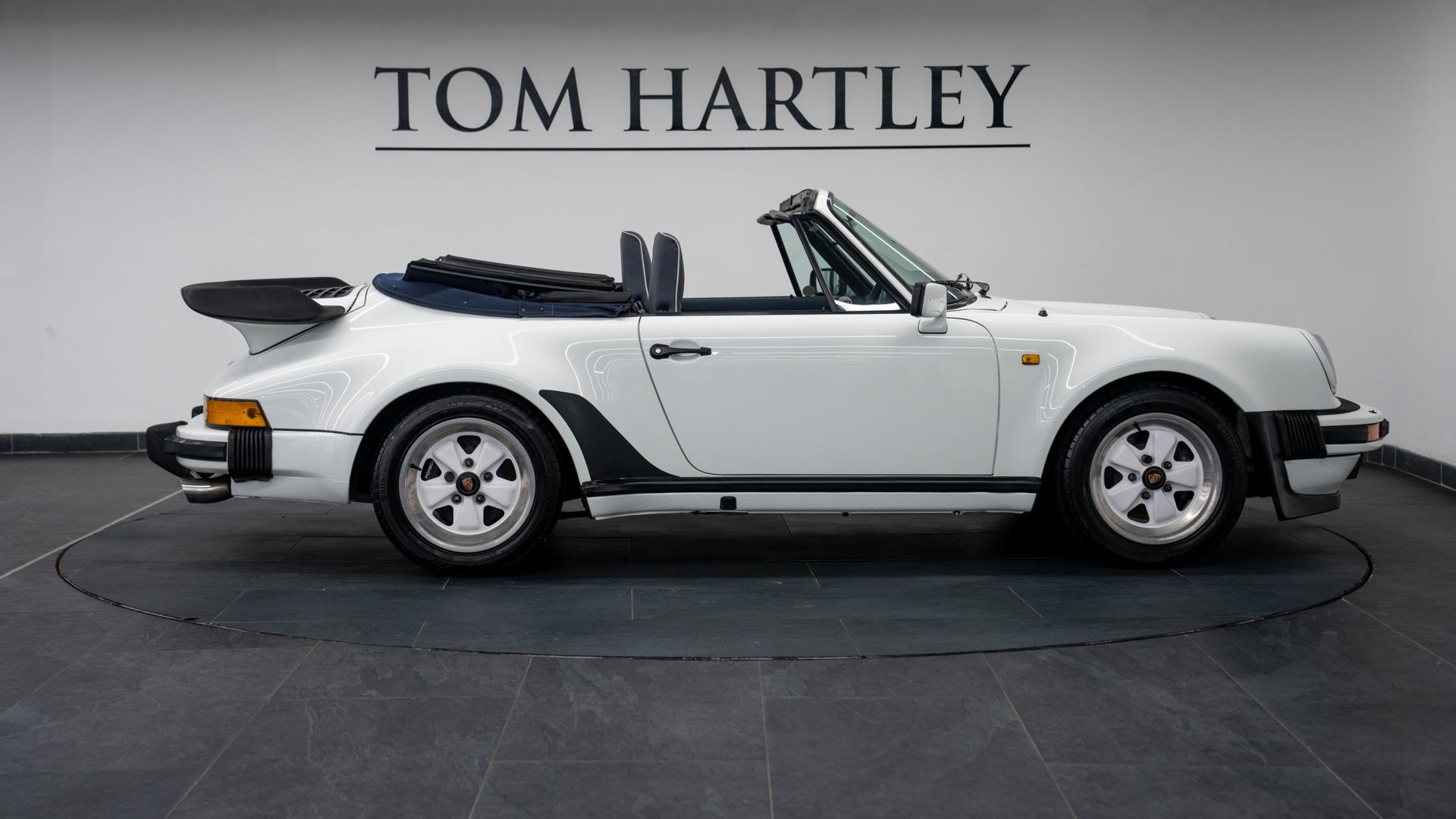 Porsche 911 Carrera Photo f82af321-34c0-415e-9249-b70b2f52357c.jpg