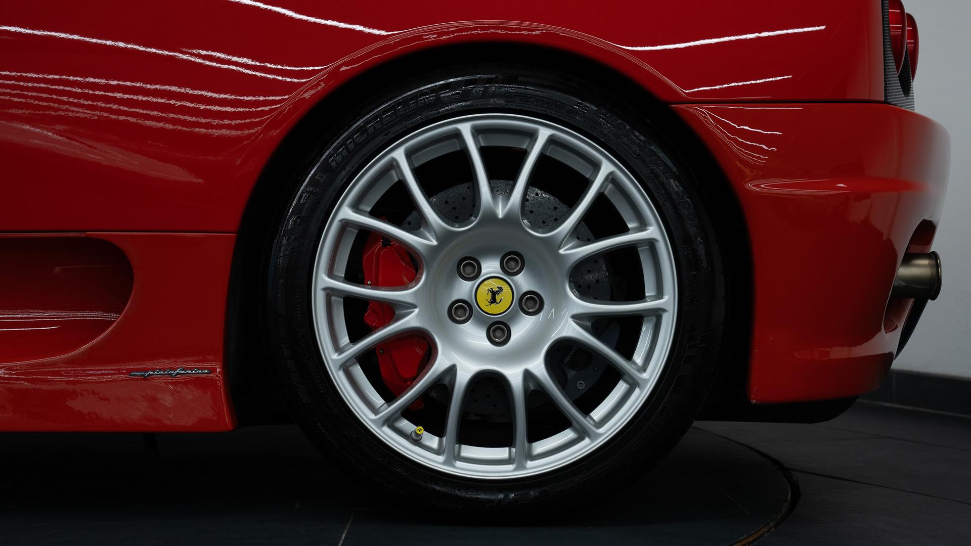 Ferrari 360 Photo f82b2234-2cc9-4d30-bd08-22eda6aff9b1.jpg