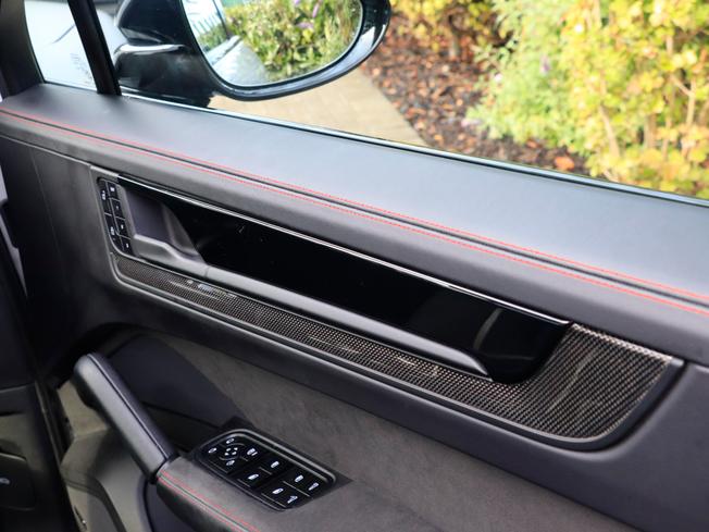 PORSCHE Cayenne Photo 15