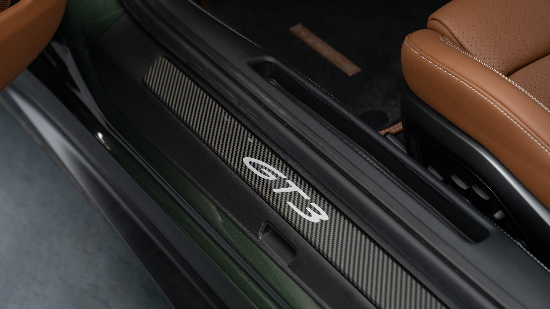 Porsche 911 Photo f84b919c-2fa6-4388-ab34-fa0b7c0343bf.jpg