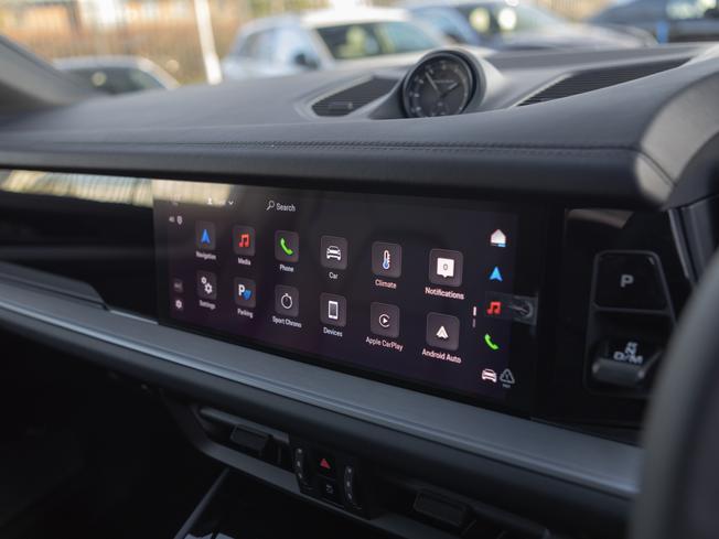 PORSCHE Cayenne Photo 16
