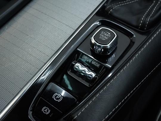 Volvo V90 Photo f88fc35b-b28c-428e-8c21-23435a8d88c3.jpg
