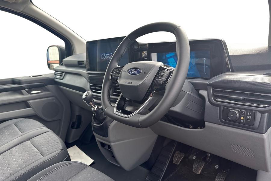Ford TRANSIT CUSTOM Photo f89e0dd3-69d0-42f7-95ac-c1d73534f7d7.jpg
