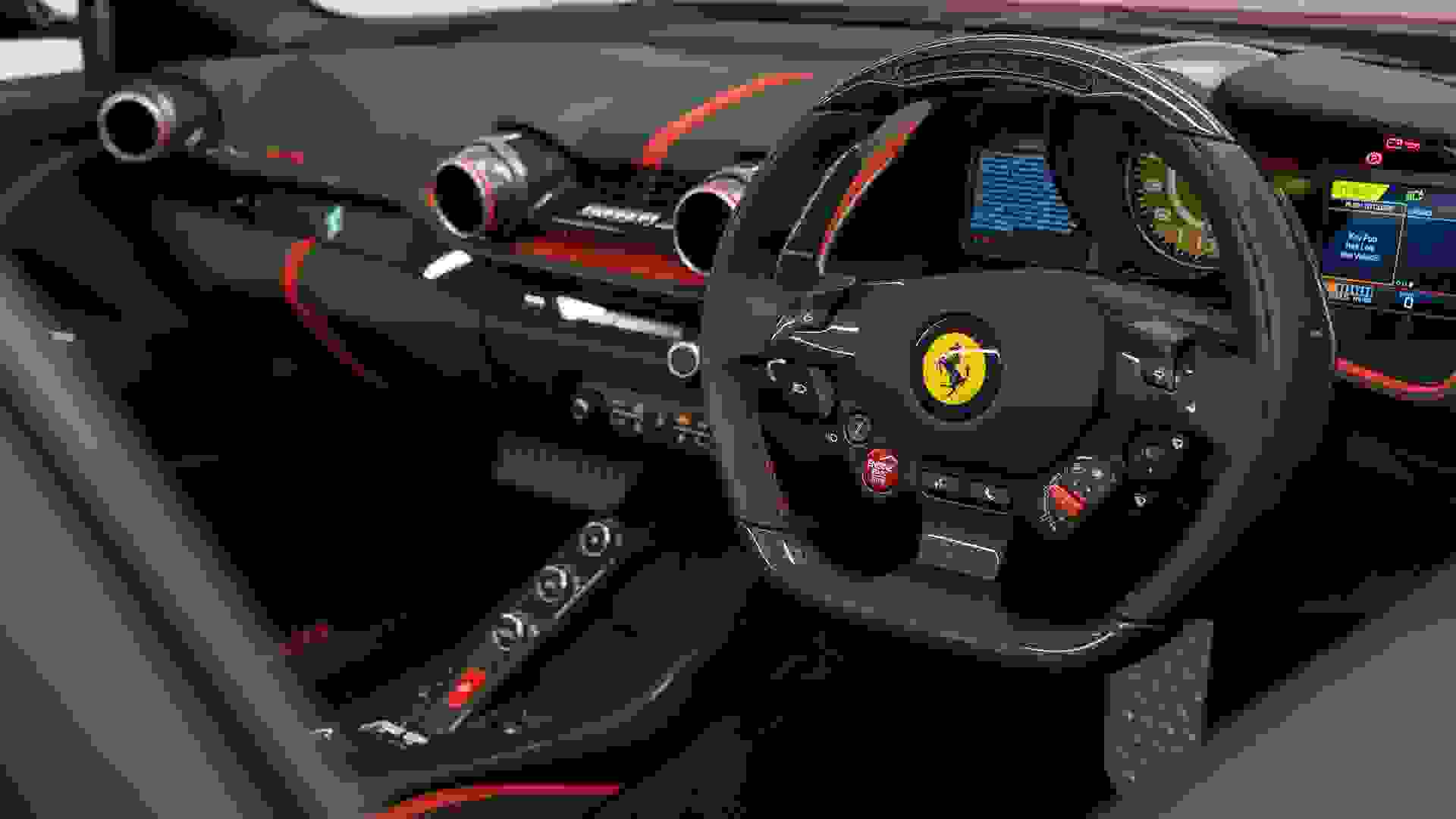 Ferrari 812 Photo f8a5b833-0d92-4354-96b8-eb0db99ef326.jpg