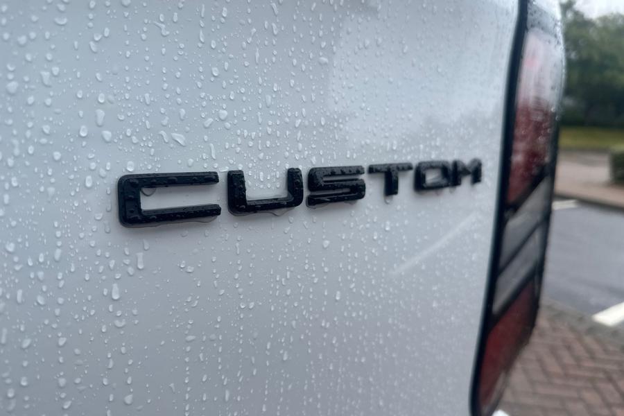 Ford TRANSIT CUSTOM Photo f8ab76df-0994-4eea-9a83-cce141b75326.jpg