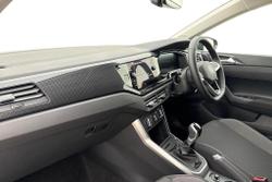 VOLKSWAGEN Polo Photo 4