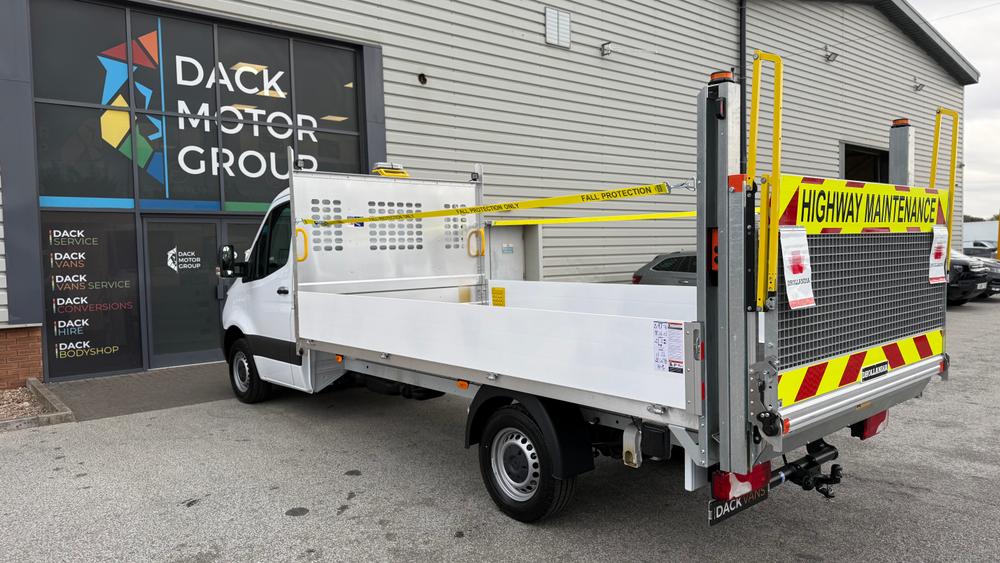 Mercedes-Benz Sprinter Photo f8b5ac37-5a8f-4bc7-bda5-49300c2b3a00.jpeg